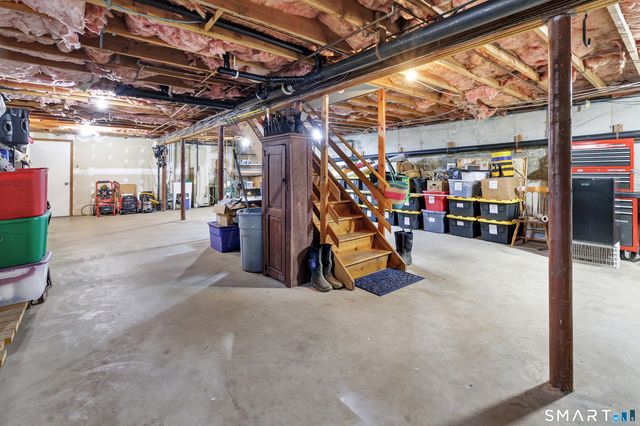 83 Ashwood Terrace, Stratford, CT 06614