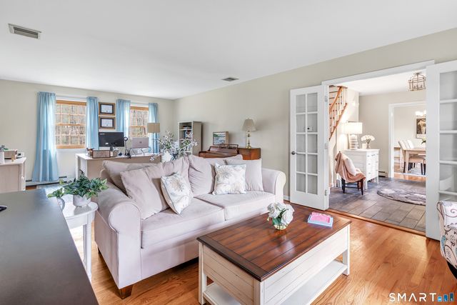 83 Ashwood Terrace, Stratford, CT 06614