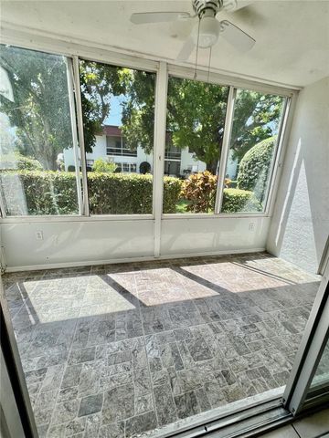 3500 BENEVA ROAD 305, Sarasota, FL 34232