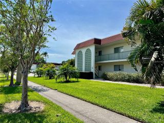 3500 BENEVA ROAD 305, Sarasota, FL 34232