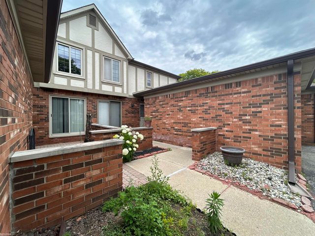 49283 Ashley Court, Shelby Twp, MI 48315