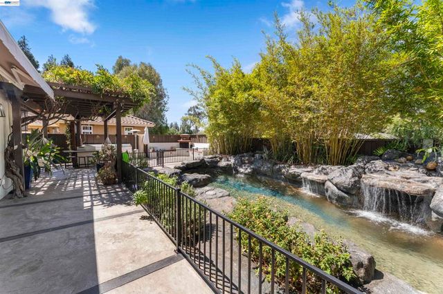1339 Pegan Cmn, Livermore, CA 94550