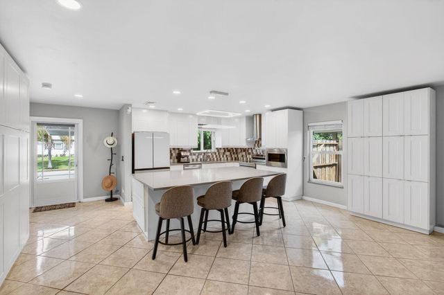 2388 Zeder Avenue, Delray Beach, FL 33444