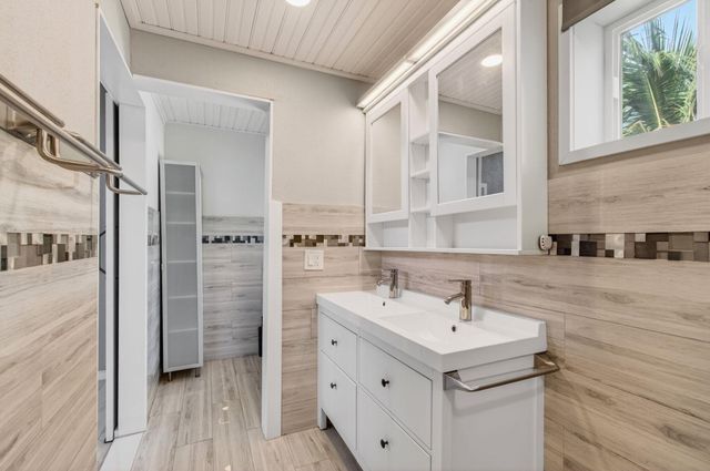 2388 Zeder Avenue, Delray Beach, FL 33444