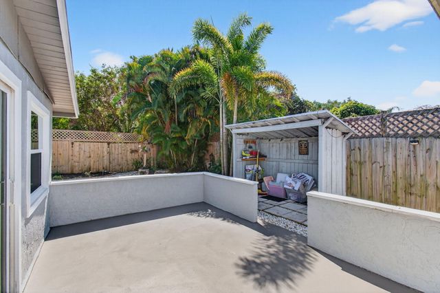 2388 Zeder Avenue, Delray Beach, FL 33444