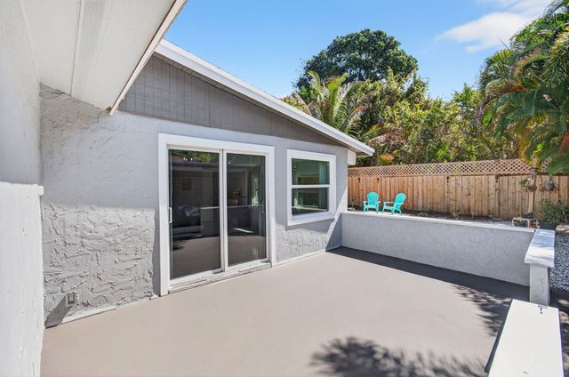 2388 Zeder Avenue, Delray Beach, FL 33444