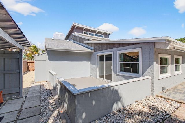 2388 Zeder Avenue, Delray Beach, FL 33444