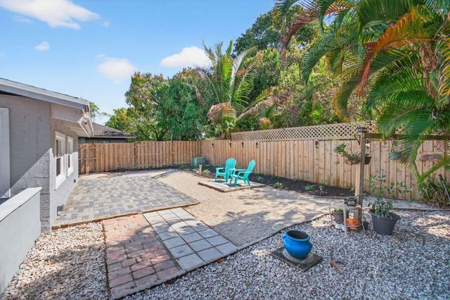 2388 Zeder Avenue, Delray Beach, FL 33444