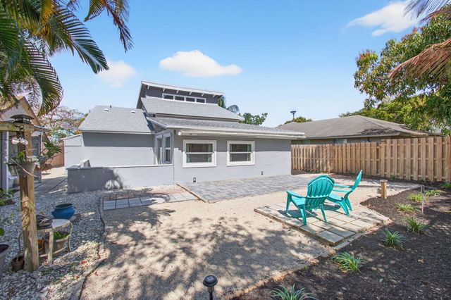 2388 Zeder Avenue, Delray Beach, FL 33444