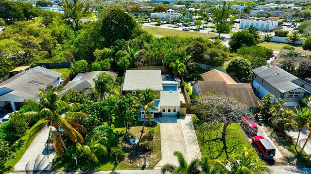 2388 Zeder Avenue, Delray Beach, FL 33444