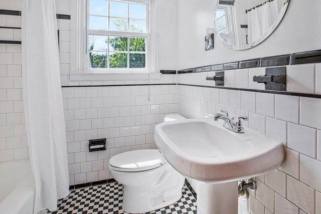 4708 HAMILTON AVE, Baltimore, MD 21206
