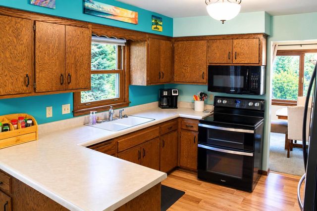 10600 W Monastery DRIVE, Franklin, WI 53132