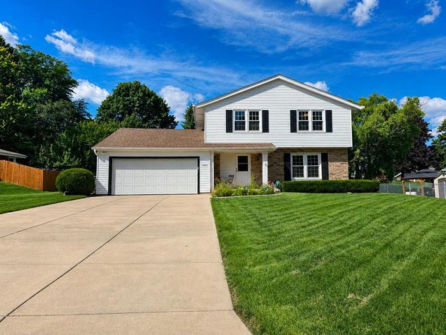 10600 W Monastery DRIVE, Franklin, WI 53132