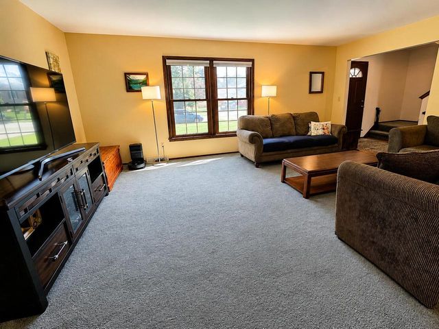 10600 W Monastery DRIVE, Franklin, WI 53132