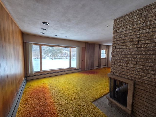 1610 Gilmore Valley Road, Winona, MN 55987