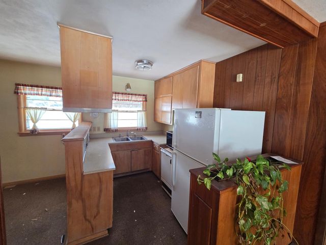 1610 Gilmore Valley Road, Winona, MN 55987