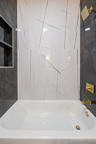 250 Kennedy Drive, Crowley, TX 76036
