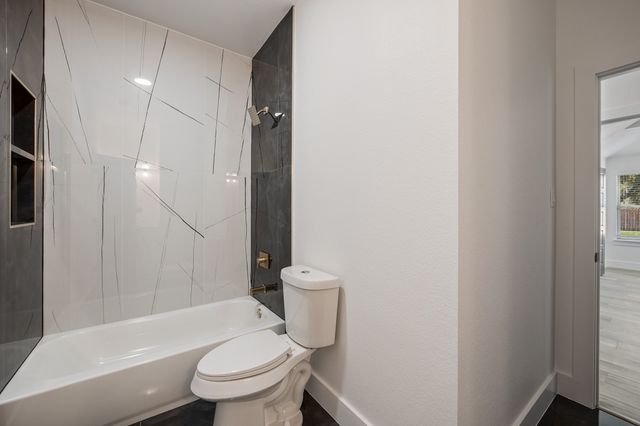 250 Kennedy Drive, Crowley, TX 76036
