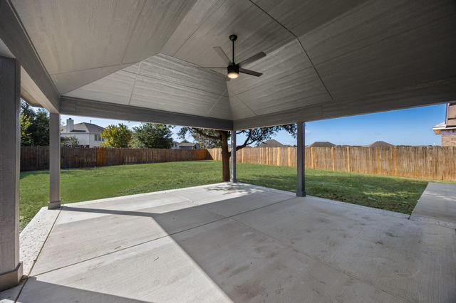 250 Kennedy Drive, Crowley, TX 76036