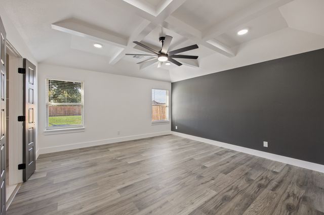 250 Kennedy Drive, Crowley, TX 76036