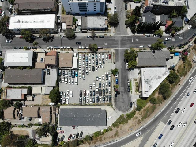 5530 La Mirada Avenue, Los Angeles, CA 90038