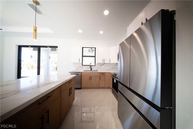 2506 69th ST W, Lehigh Acres, FL 33971