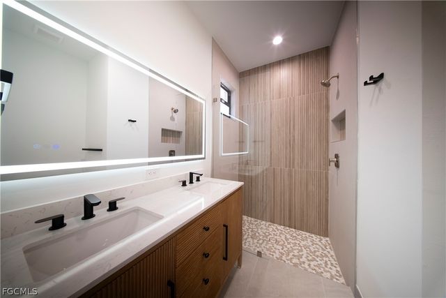 2506 69th ST W, Lehigh Acres, FL 33971