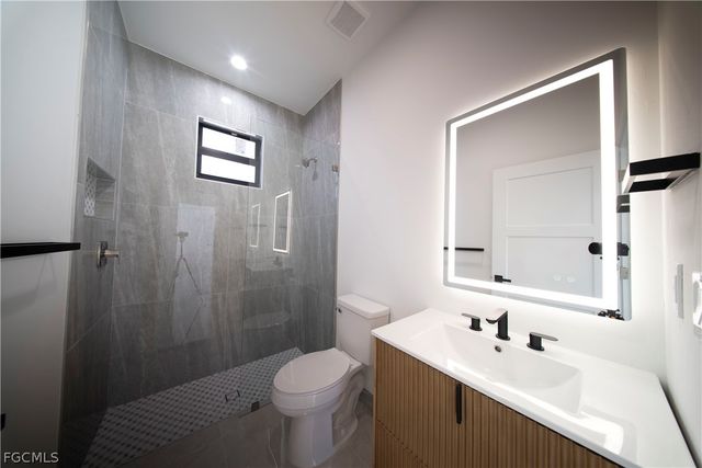 2506 69th ST W, Lehigh Acres, FL 33971