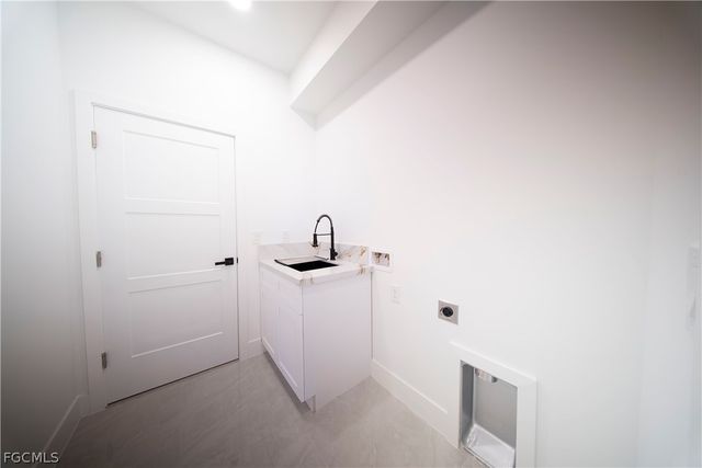 2506 69th ST W, Lehigh Acres, FL 33971