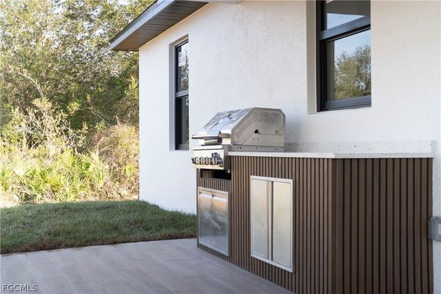 2506 69th ST W, Lehigh Acres, FL 33971