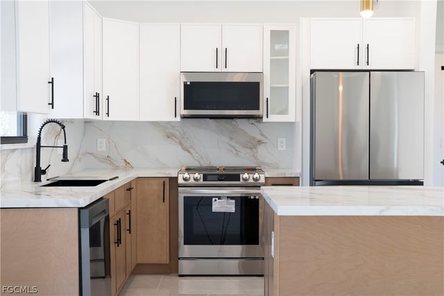 2506 69th ST W, Lehigh Acres, FL 33971