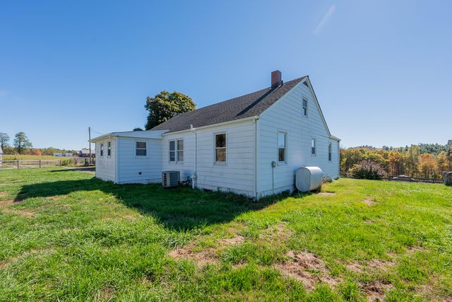 5531 Franklin Pike, Floyd, VA 24091