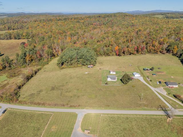 5531 Franklin Pike, Floyd, VA 24091