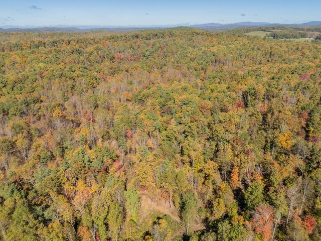 5531 Franklin Pike, Floyd, VA 24091