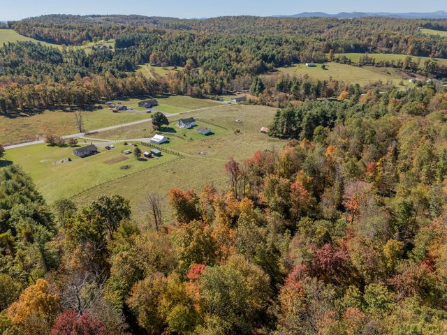 5531 Franklin Pike, Floyd, VA 24091