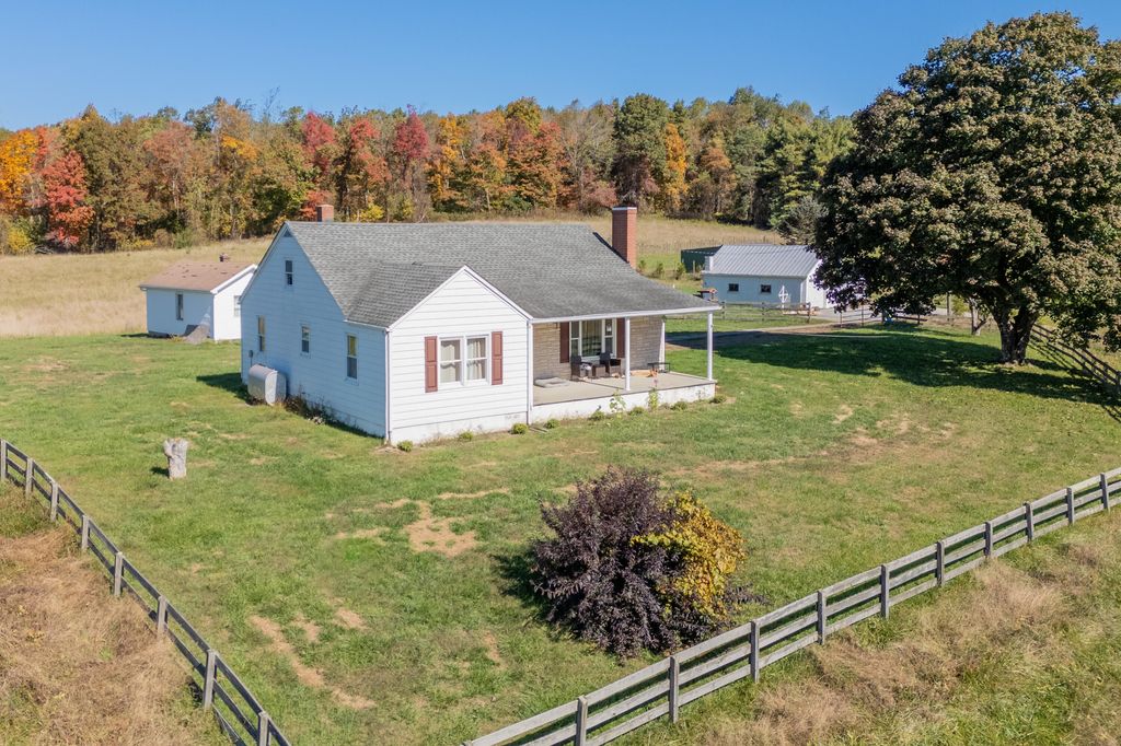 5531 Franklin Pike, Floyd, VA 24091