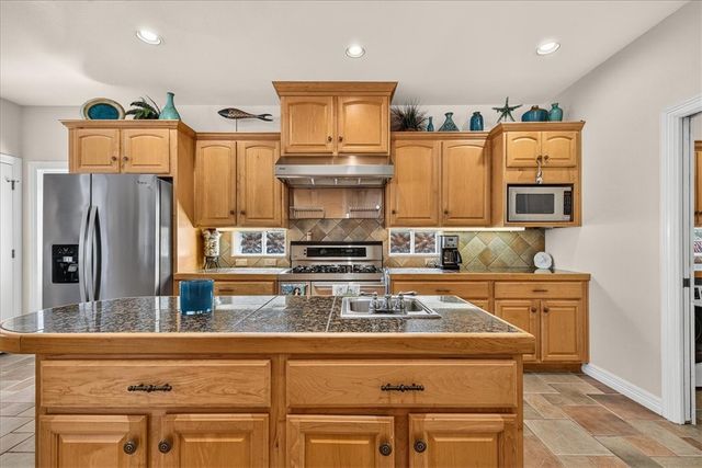 13910 N Cabana St, Corpus Christi, TX 78418