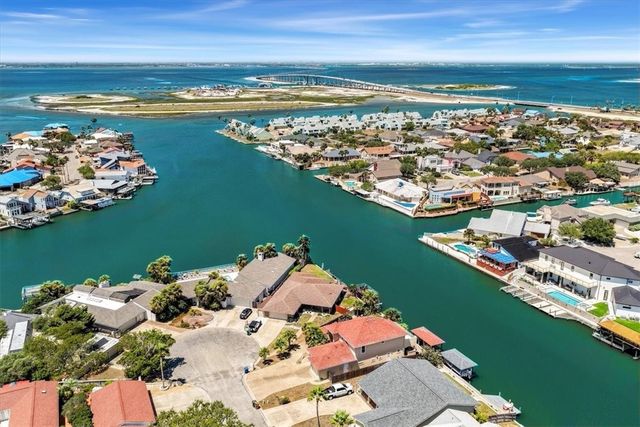 13910 N Cabana St, Corpus Christi, TX 78418
