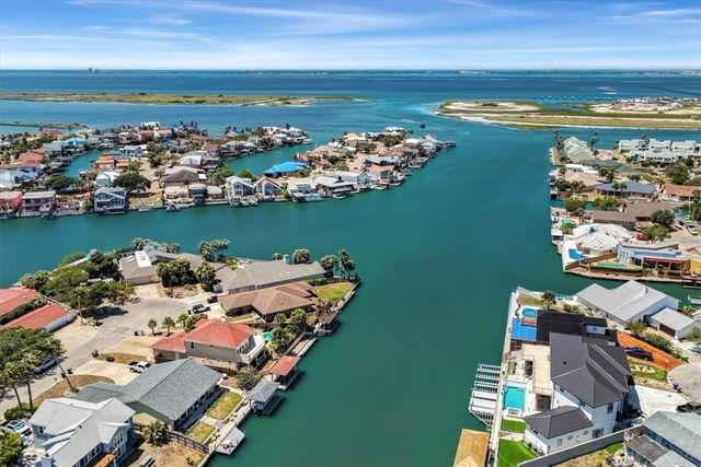 13910 N Cabana St, Corpus Christi, TX 78418