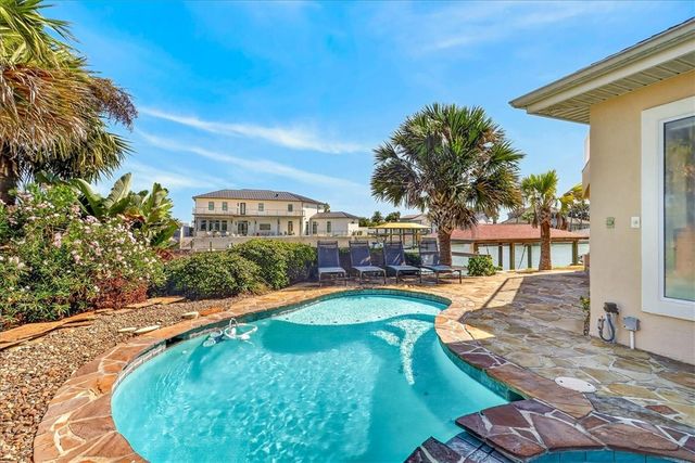 13910 N Cabana St, Corpus Christi, TX 78418