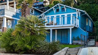 2242 Bonair Place SW, Seattle, WA 98116