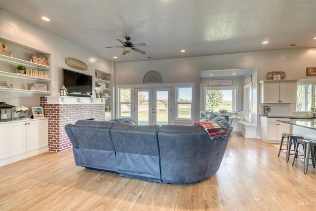 27652 Hop Rd, Caldwell, ID 83607