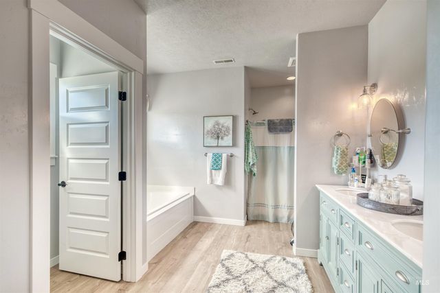 27652 Hop Rd, Caldwell, ID 83607