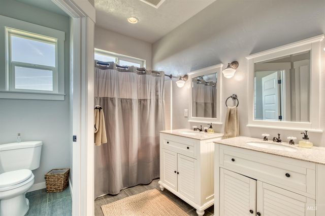 27652 Hop Rd, Caldwell, ID 83607