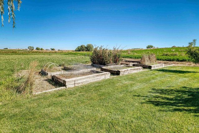 27652 Hop Rd, Caldwell, ID 83607