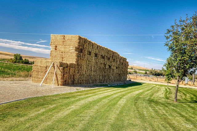 27652 Hop Rd, Caldwell, ID 83607