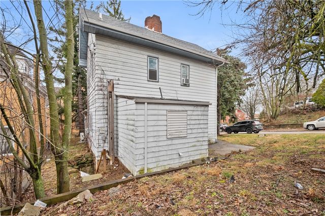 153 Jucunda St, Knoxville, PA 15210