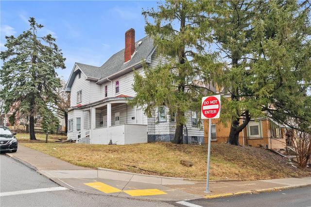 153 Jucunda St, Knoxville, PA 15210