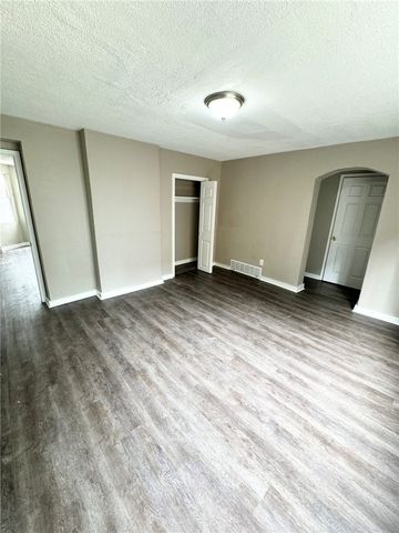 153 Jucunda St, Knoxville, PA 15210