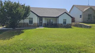 5888 Bear Creek Drive E, Fort Worth, TX 76126